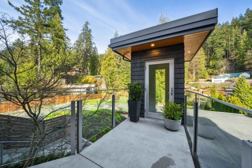 5577 Indian River Drive, North Vancouver, BC 