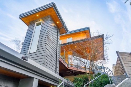 5577 Indian River Drive, North Vancouver, BC 