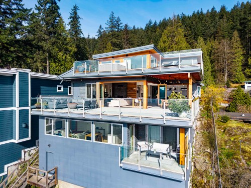 5577 Indian River Drive, North Vancouver, BC 