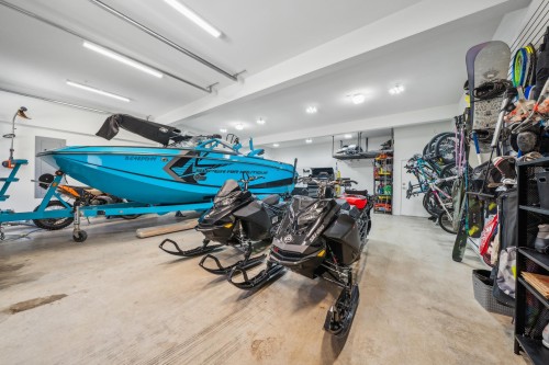 5577 Indian River Drive, North Vancouver, BC 