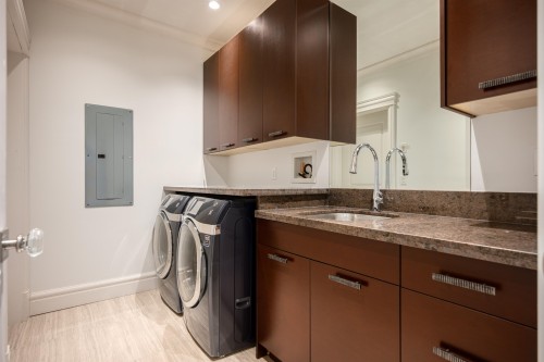 3176 35Th Avenue W, Vancouver, BC 