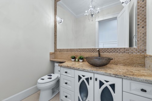 9631 Saunders Road, Richmond, BC 