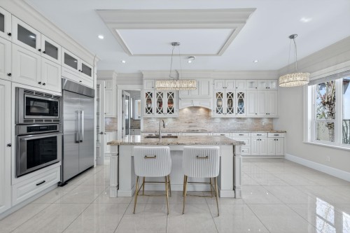 9631 Saunders Road, Richmond, BC 