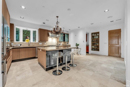 1525 Errigal Place, West Vancouver, BC 