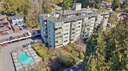 106-1425 Esquimalt Avenue  West Vancouver, BC V7T 1L1