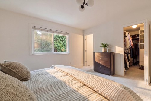 999 Canyon Boulevard, North Vancouver, BC 