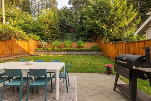 999 Canyon Boulevard, North Vancouver, BC 