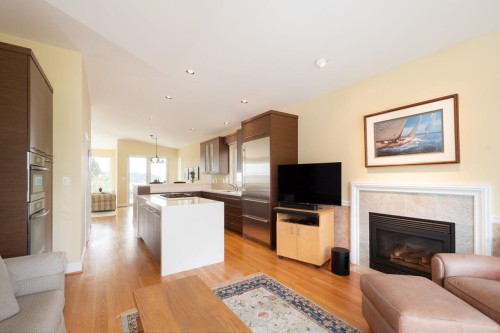 1168 Esquimalt Avenue, West Vancouver, BC 
