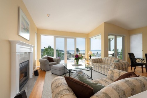 1168 Esquimalt Avenue, West Vancouver, BC 