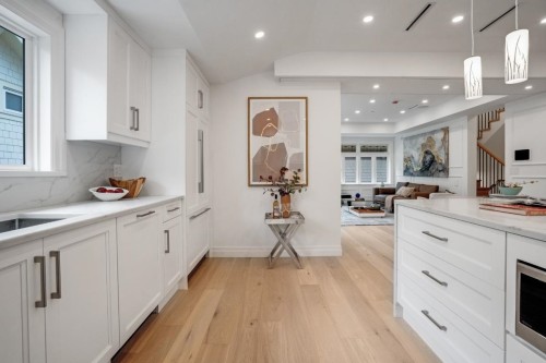 2012 15Th Avenue W, Vancouver, BC 