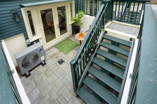 2012 15Th Avenue W, Vancouver, BC 