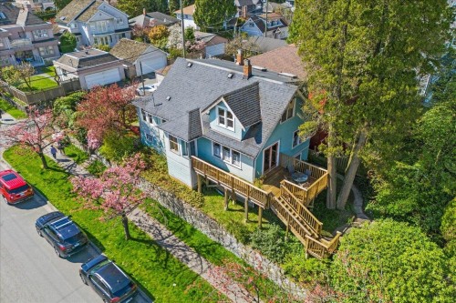 706 24Th Avenue W, Vancouver, BC 