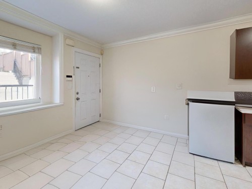 919 64Th Avenue E, Vancouver, BC 
