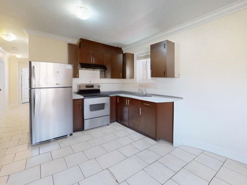919 64Th Avenue E, Vancouver, BC 