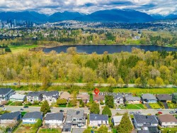 6137 Service Street Burnaby, BC V5H 1V7