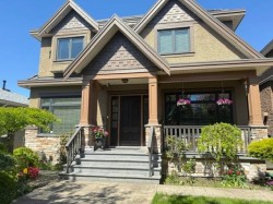 3549 46th Avenue E Vancouver, BC V5S 1B7