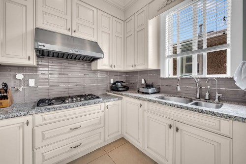 3549 46Th Avenue E, Vancouver, BC 