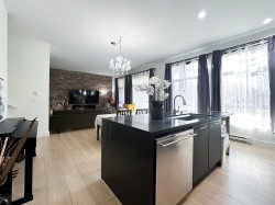 101-220 Salter Street New Westminster, BC V3M 0H4