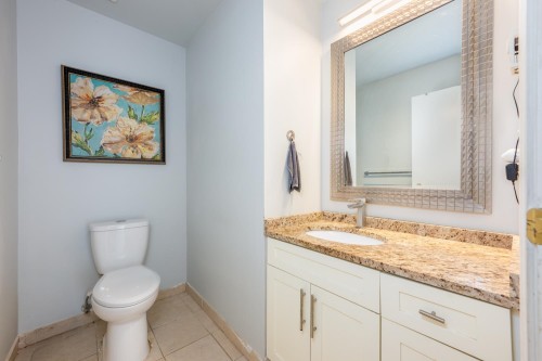D-3439 43Rd Avenue E, Vancouver, BC 