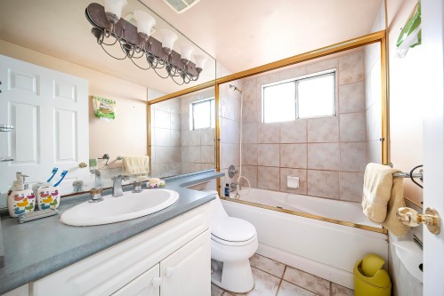 122 Graham Drive, Delta, BC 