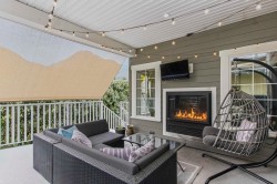 2-39885 Government Road Squamish, BC V8B 0Z2