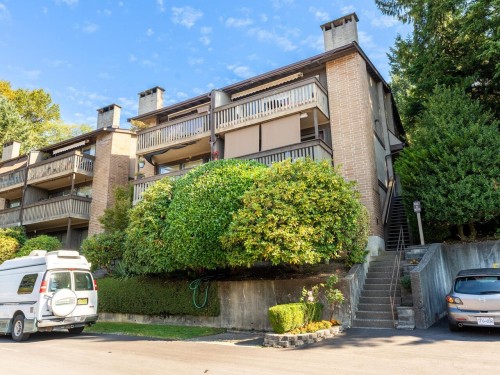 1039 Old Lillooet Road  North Vancouver, BC V7J 3H6