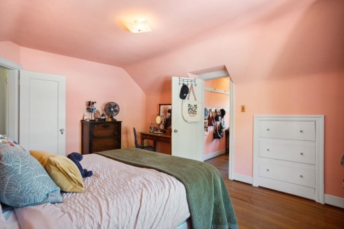 5962 Dunbar Street, Vancouver, BC 