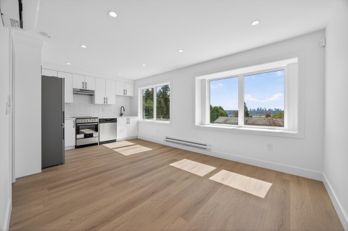 1150 Charland Avenue, Coquitlam, BC 