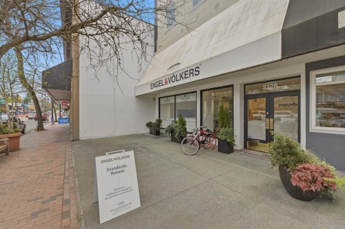 6150 Blenheim Street, Vancouver, BC 