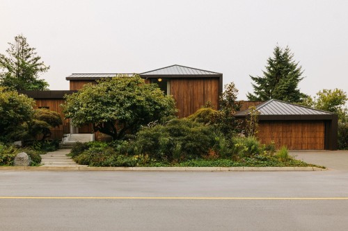 1295 Keith Road W, North Vancouver, BC 