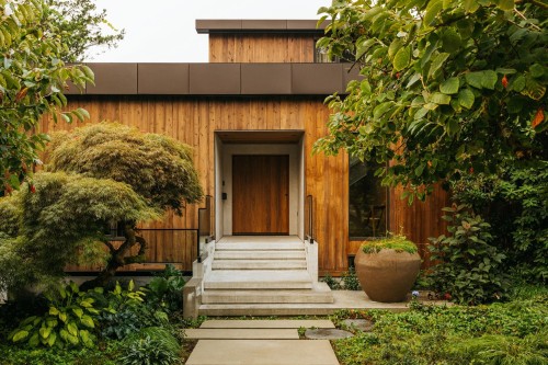 1295 Keith Road W, North Vancouver, BC 