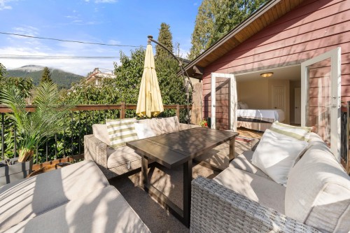 3300 Mahon Avenue, North Vancouver, BC 