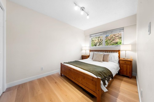 3300 Mahon Avenue, North Vancouver, BC 