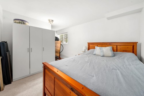 3300 Mahon Avenue, North Vancouver, BC 