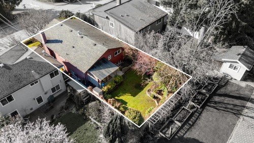 3300 Mahon Avenue, North Vancouver, BC 