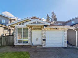 5880 Irmin Street Burnaby, BC V5J 1Y9