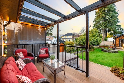 402 13Th Street E, North Vancouver, BC 