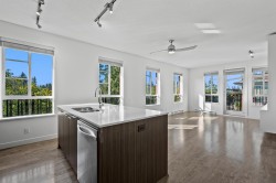 301-553 Foster Avenue  Coquitlam, BC V3J 0B5