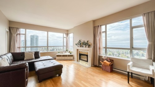 2102-6521 Bonsor Avenue  Burnaby, BC V5H 4N3