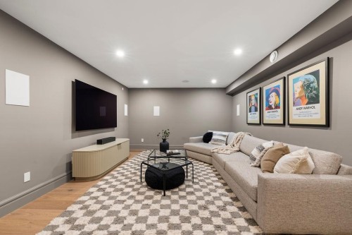 2392 Lawson Avenue, West Vancouver, BC 