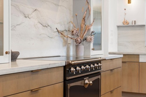 2392 Lawson Avenue, West Vancouver, BC 