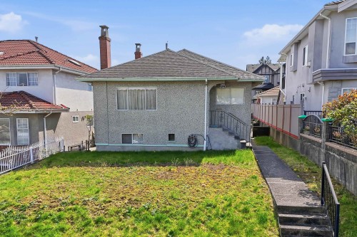 3090 Kitchener Street, Vancouver, BC 