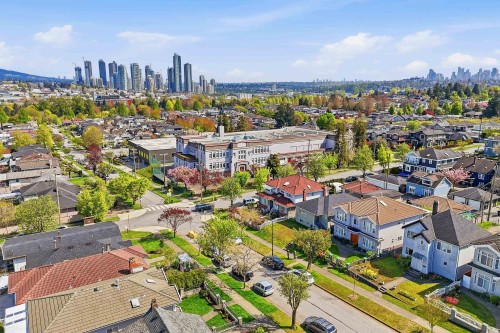 3090 Kitchener Street, Vancouver, BC 
