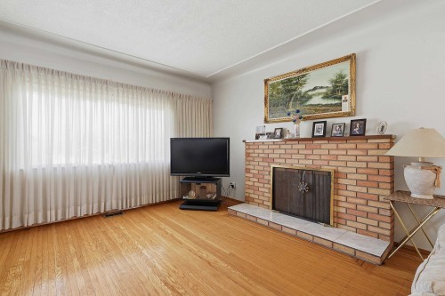 3090 Kitchener Street, Vancouver, BC 