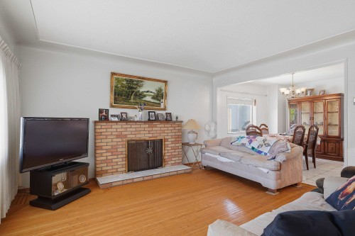 3090 Kitchener Street, Vancouver, BC 