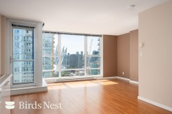 2307-131 Regiment Square Vancouver, BC V6B 1V4