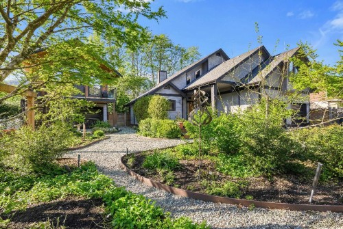41281 Meadow Avenue  Squamish, BC V0N 1T0