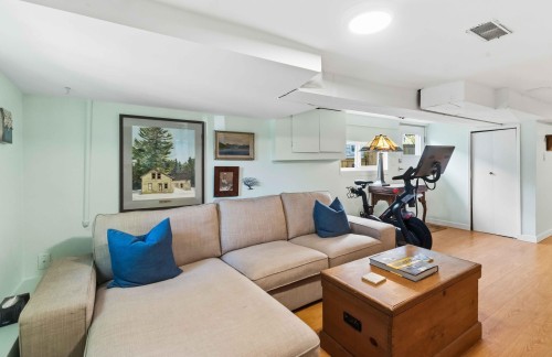 4322 Welwyn Street, Vancouver, BC 