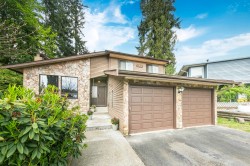 1215 Cypress Place  Port Moody, BC V3H 3Y7