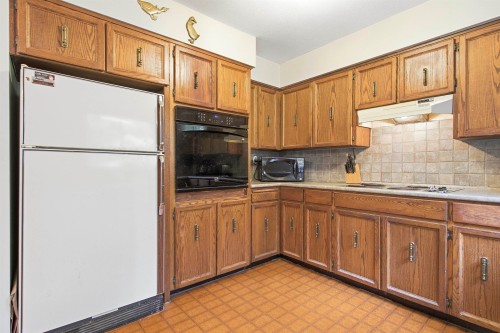 1215 Cypress Place, Port Moody, BC 